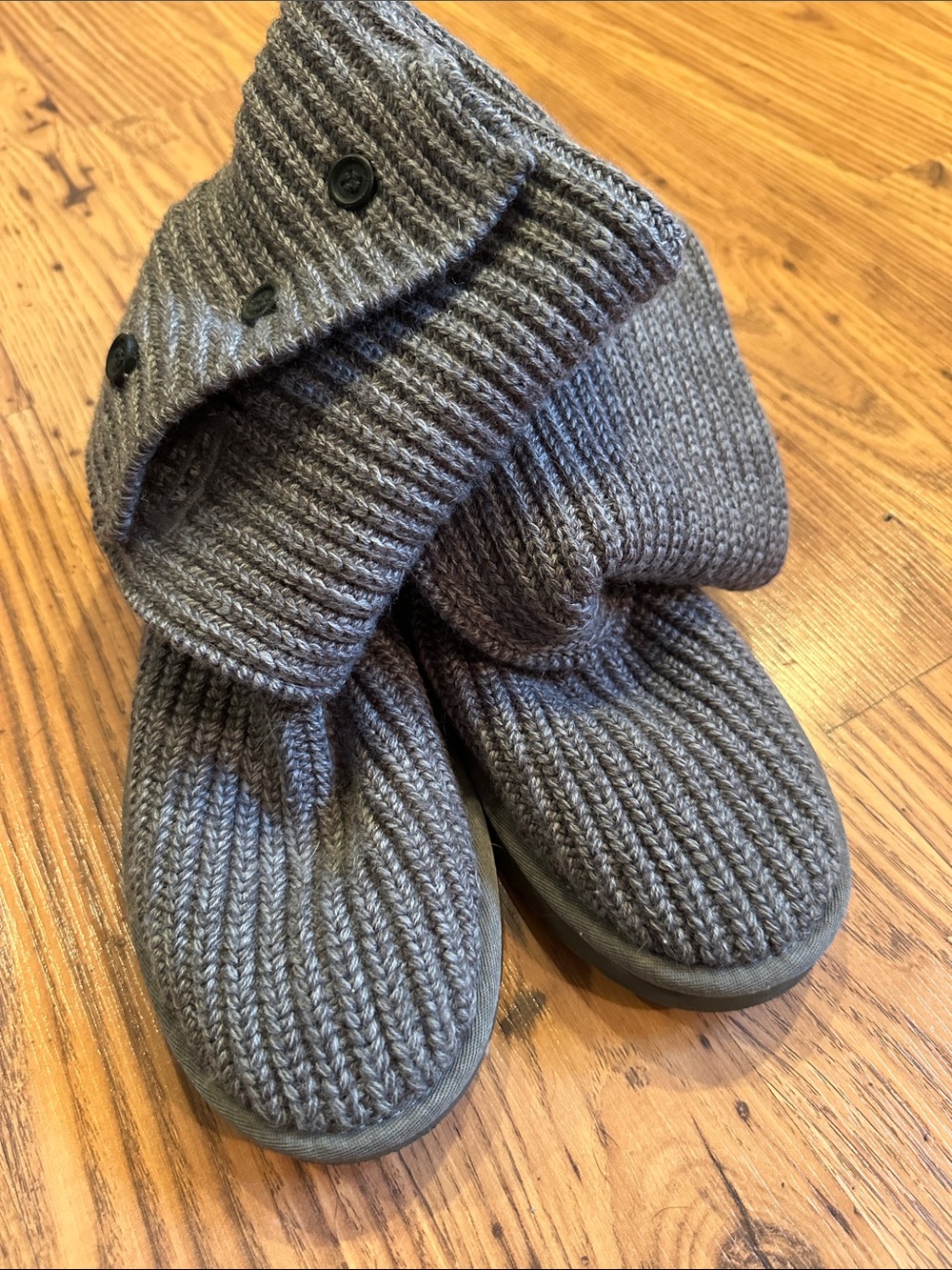 UGG Men's Gray Ribbed Knit Bootie Slippers